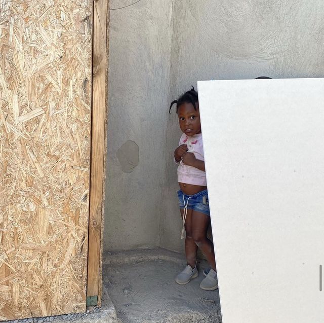 Cerrillos: compramos y juntamos regalos de Navidad para los niños de los campamentos.