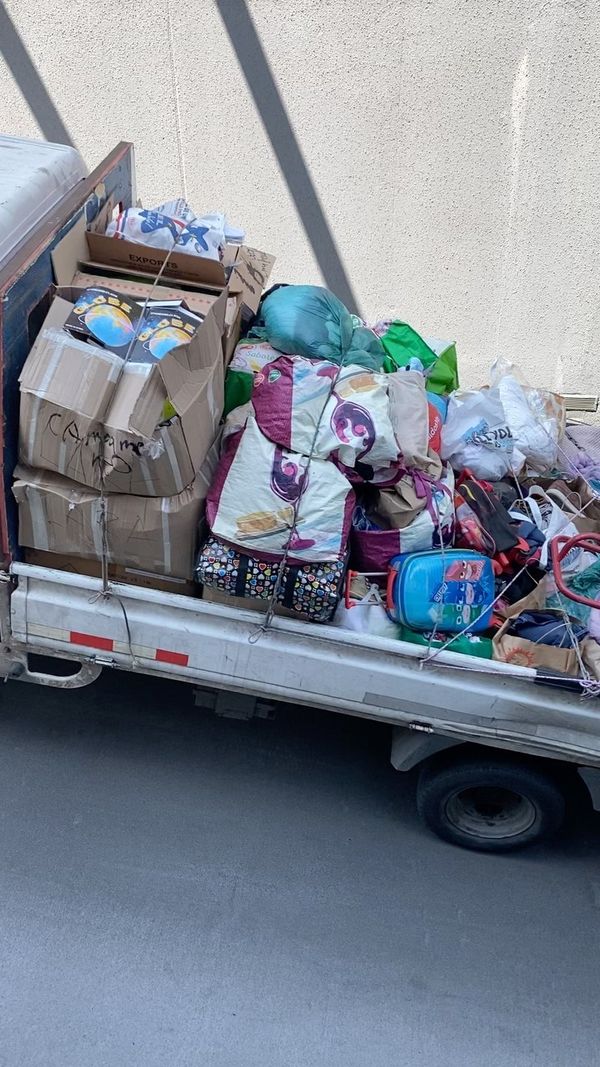 ¡Partimos! Salimos con donaciones al campamento.
